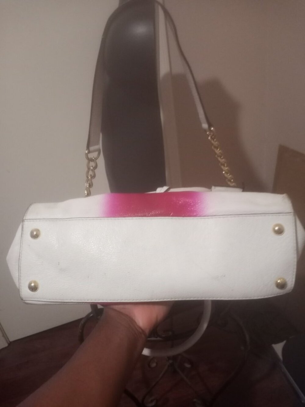 Michael Kors handbag hobo leather Pretty Pink And White . Key Lock Gold Chain - Picture 7 of 14